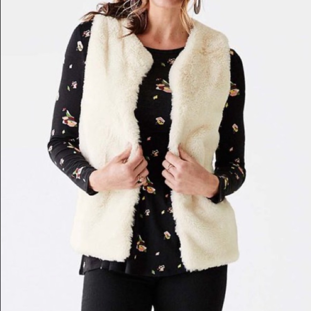 Matilda Jane Snow Way faux fur vest, size XL, EUC